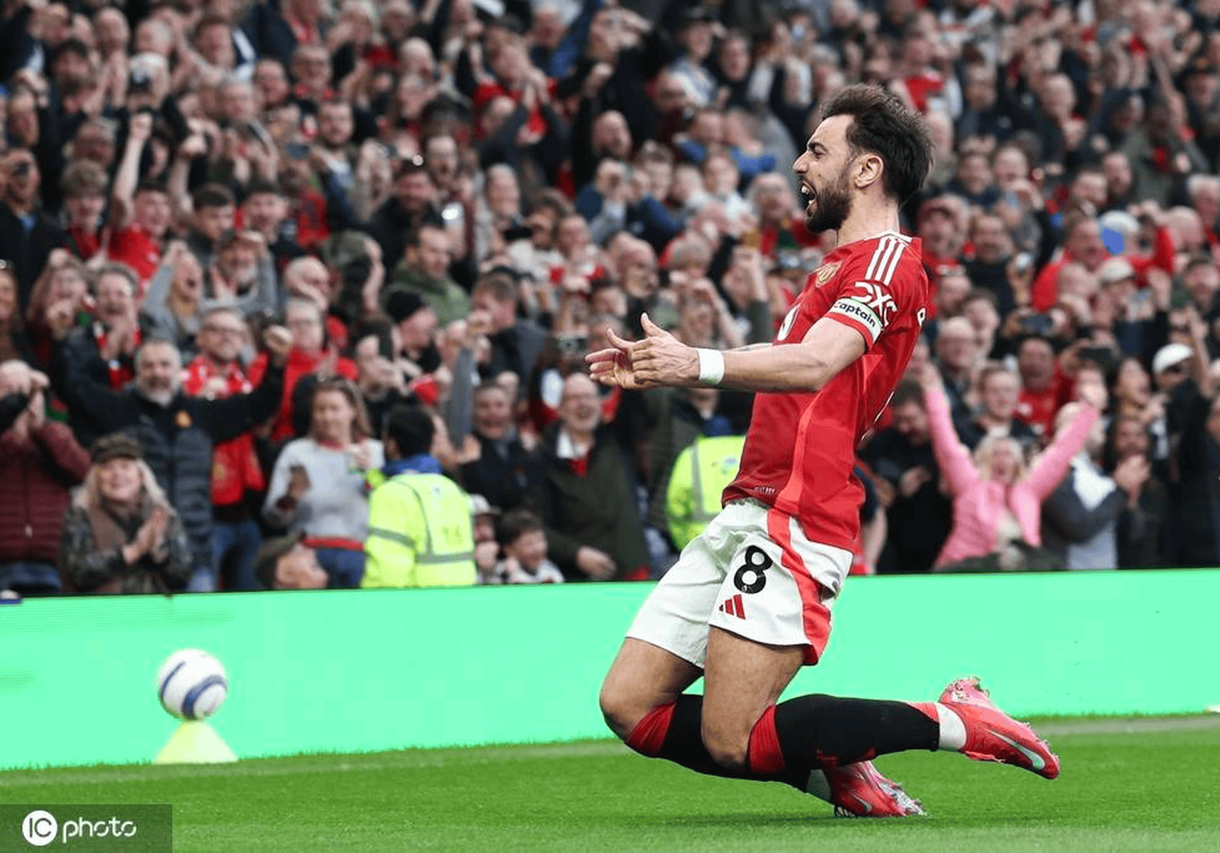 阿森纳门将多次救险，当选全场最佳球员，电影通过欢迎会员安全.