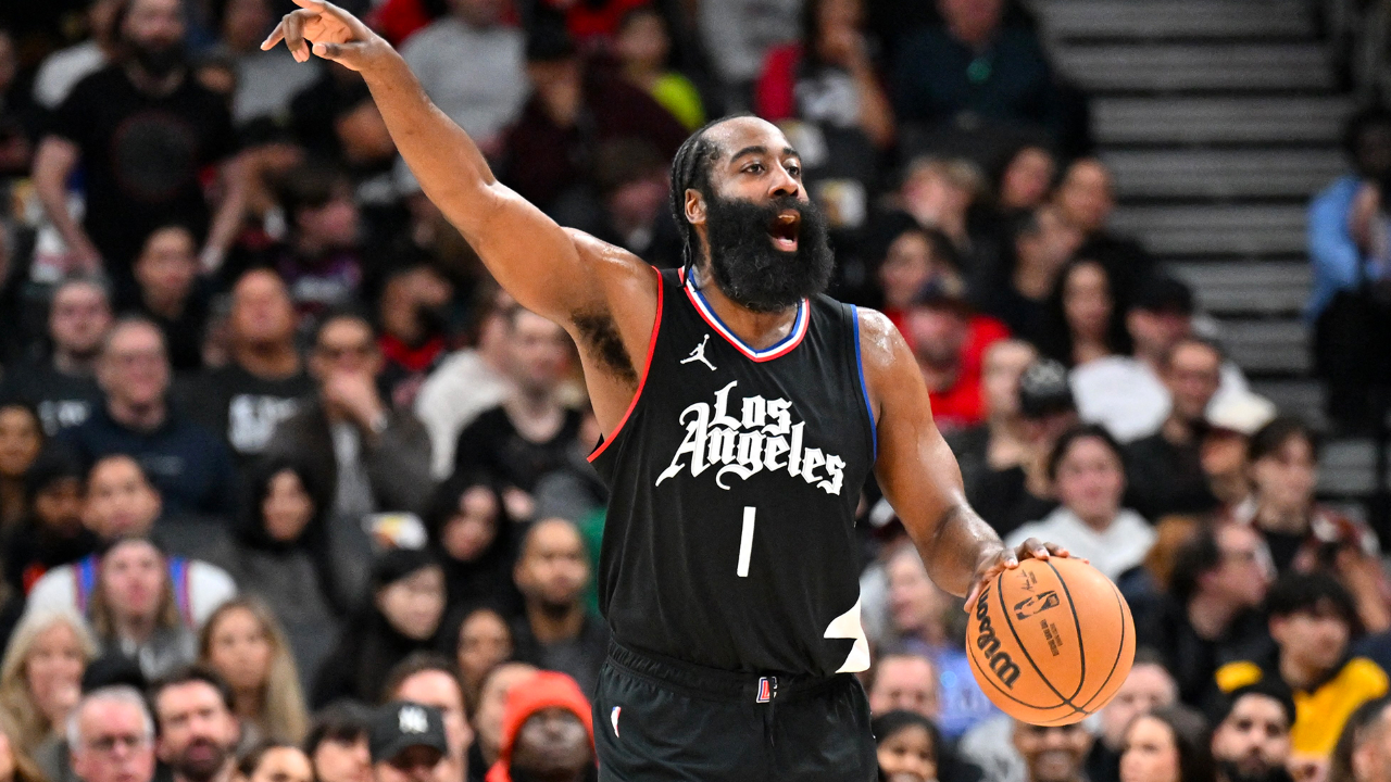 爱游戏APP下载包含哈兰德关键节点精彩发挥，快船带队取胜！的词条